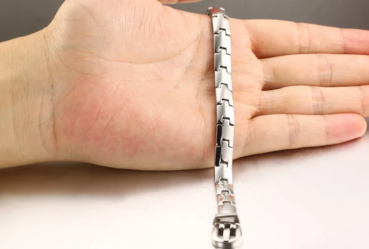 2023881940_984123870