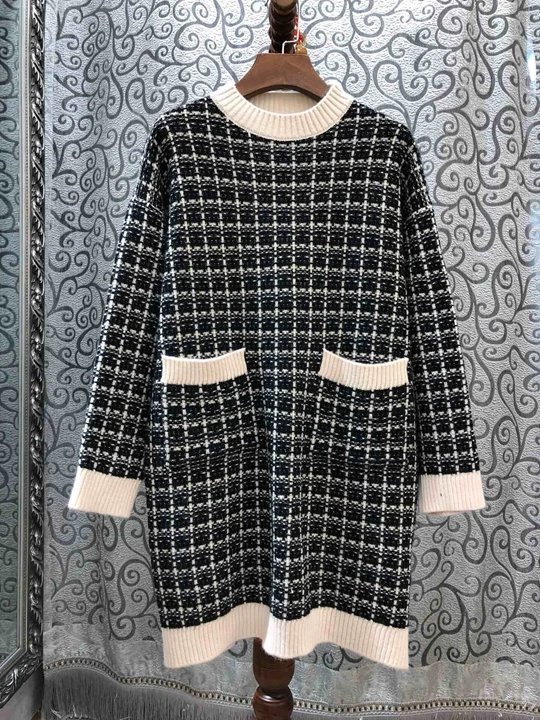 autumn and winter new women's color matching side symmetrical pocket wool dress