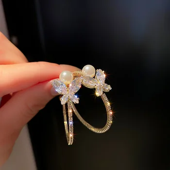 2021 Big Circle Round Hoop The Butterfly Pearl Earrings for Women's Fashion Statement Golden Punk Charm Earrings Party Jewelry