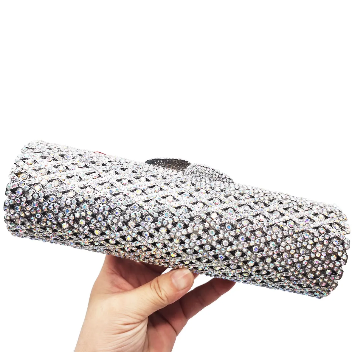 新品タグ・袋付silver crystal heart clutch パーティー Silver 新品タグ・袋付silver crystal heart clutch パーティー Silver