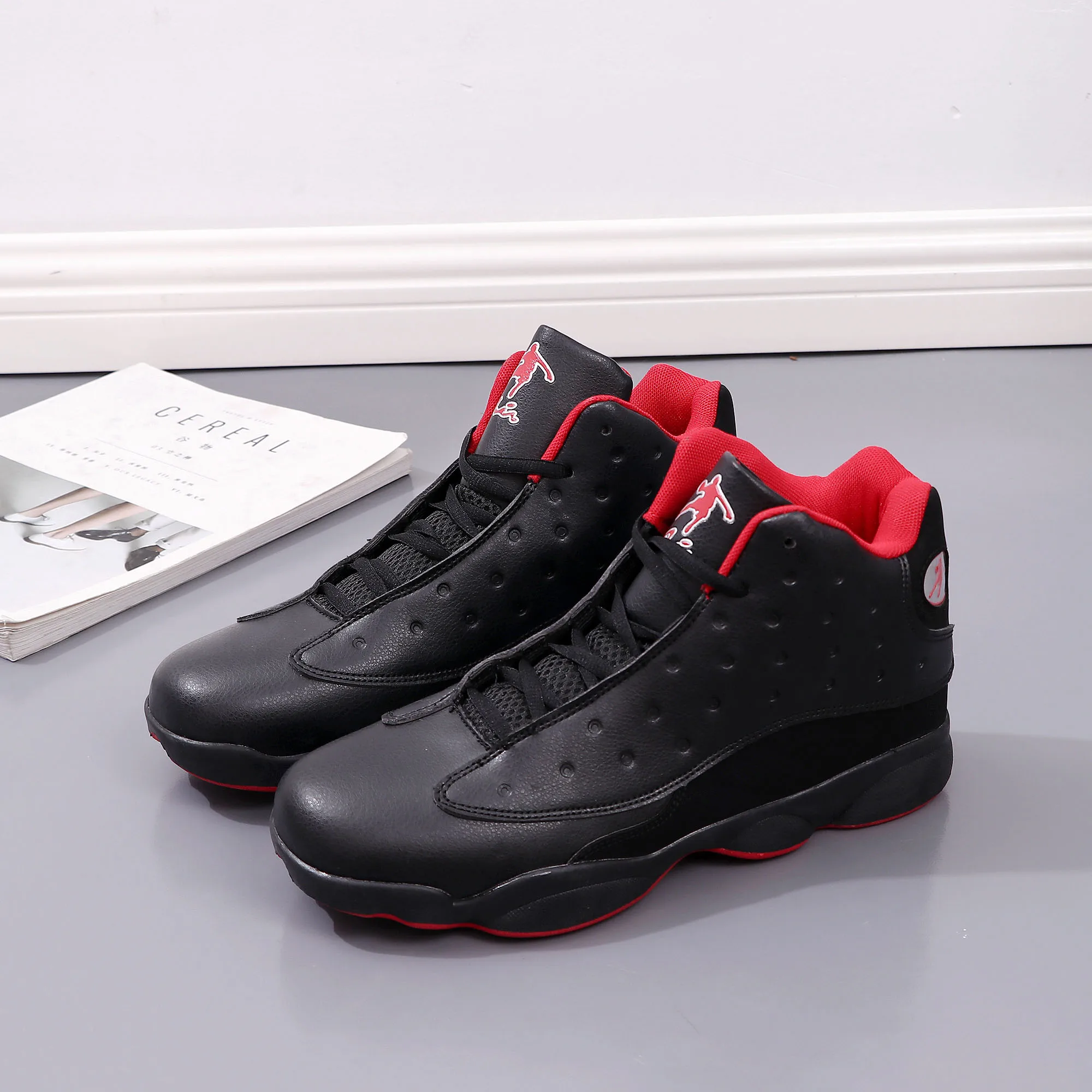 Новинка, стильные дышащие баскетбольные кроссовки для мужчин и мальчиков, высокие противоударные кроссовки, нескользящая Баскетбольная обувь, zapatillas hombre - Цвет: black red