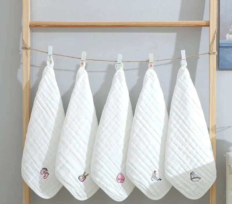 12635479912_1833896650