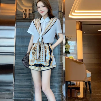 

Vintage Women Sets Summer Bohemian Floral Print Bow Tie Tops and Shorts Mini Women Two Piece Sets High Street Women Clothes