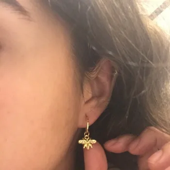 

New Trendy Dangle Bee Earrings for Women Cute Insect Gold Circle Hoop Earrings Geometric Aretes Boho Aesthetic Earring Jewelry