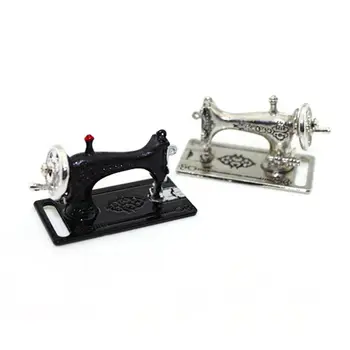 

1/12 Miniature Table Sewing Machine Head Doll House Simulation Furniture Toys Vintage Retro Dollhouse Decor Gift Accessories