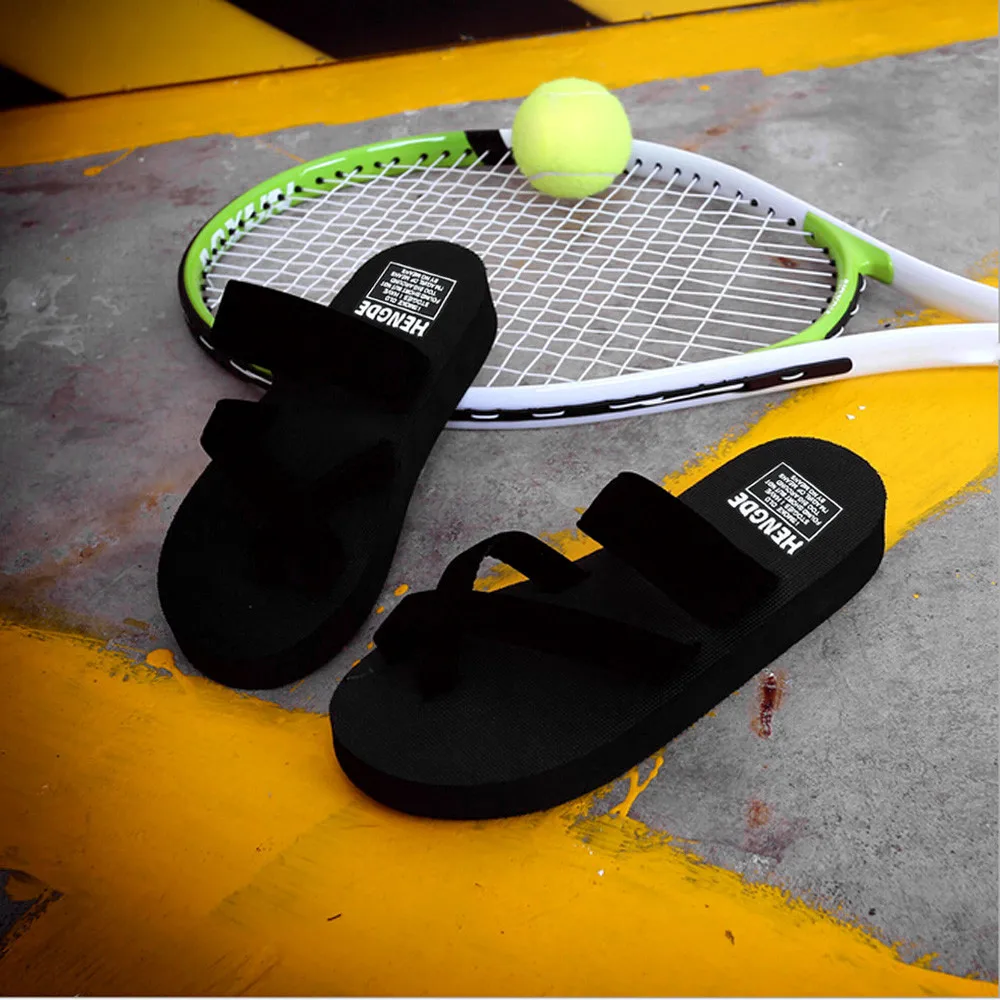 sandales plates croisées