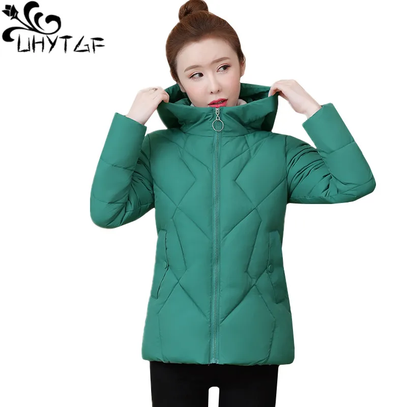 

UHYTGF Oversized Jacket Women Fashion Down Cotton Casual Warm Student Winter Coat Parker Female Hooded Slim Short Outerwear 1830