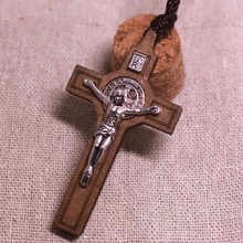 

Christian Jesus Wooden Cross Catholic Church Retro Wooden Pendant Car Jesus On Cross Rosarios Catolicos Jezus Croix Crucifix