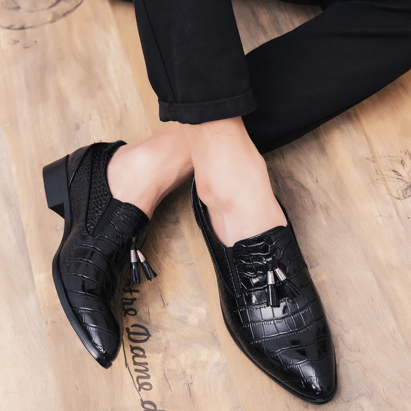 Итальянская модельная обувь мужские лоферы с кисточками Кожаные Деловые туфли классические туфли-оксфорды с острым носком мужские свадебные туфли мокасины для мужчин