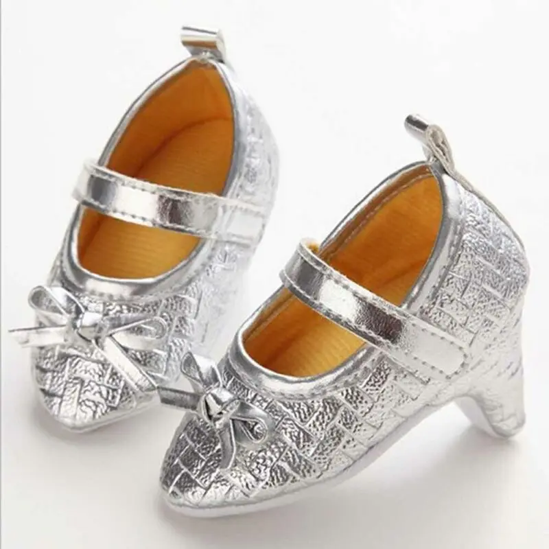 Модная обувь на высоком каблуке для новорожденных девочек; обувь из искусственной кожи с бантом для маленьких принцесс; реквизит для фотосессии