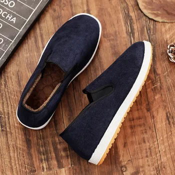 

REETENE 2019 New Mens Loafers Men Warm Winter Moccasins Slip-On Light Shoes Old Beijing Casual Shoes Winter Driving Shoes Men