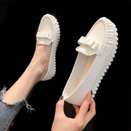 

Beanie shoes female spring 2019 new Korean version of the wild casual shallow mouth soft sole shoes flat work nurse shoes