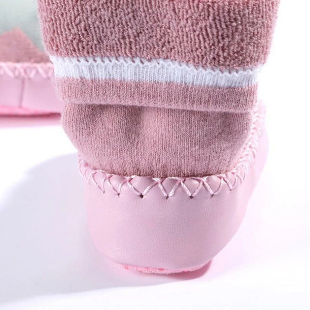 Хлопковая нескользящая обувь, теплые зимние нескользящие носки, Удобная нескользящая обувь для малышей младенцев, модные носки для малышей