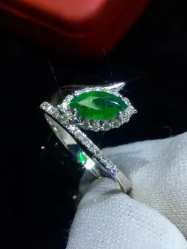 

Fine Jewelry Real 18K Gold 100% Natural Vivid Green Emerald Gemstone 0.8ct 18k Gold Diamonds Female Ring for Women Rings