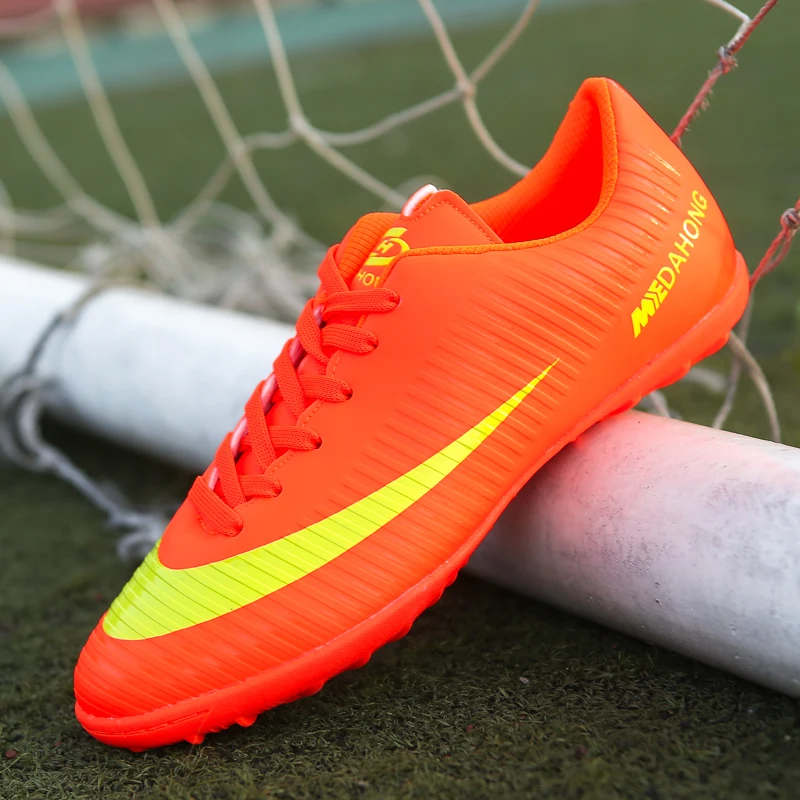 football shoes Professional Men Kids Turf Indoor Soccer Shoes Cleats Original Superfly Futsal Football Boots Sneakers Men Chaussure De Foot