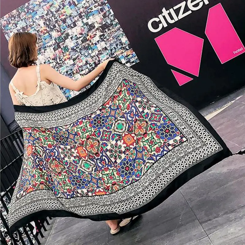 4430013013_590449100