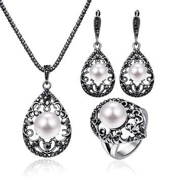 

cashou38 Pop Vintage Pearl Set Necklace Earrings Ring Drops Three-Piece Set
