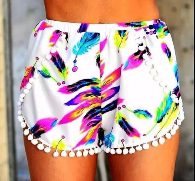 

2019 New Summer Hawaii Beach Style Shorts Loose Colorful Feather Print Shorts for Women Casual Vacation Style Sexy Girls Shorts