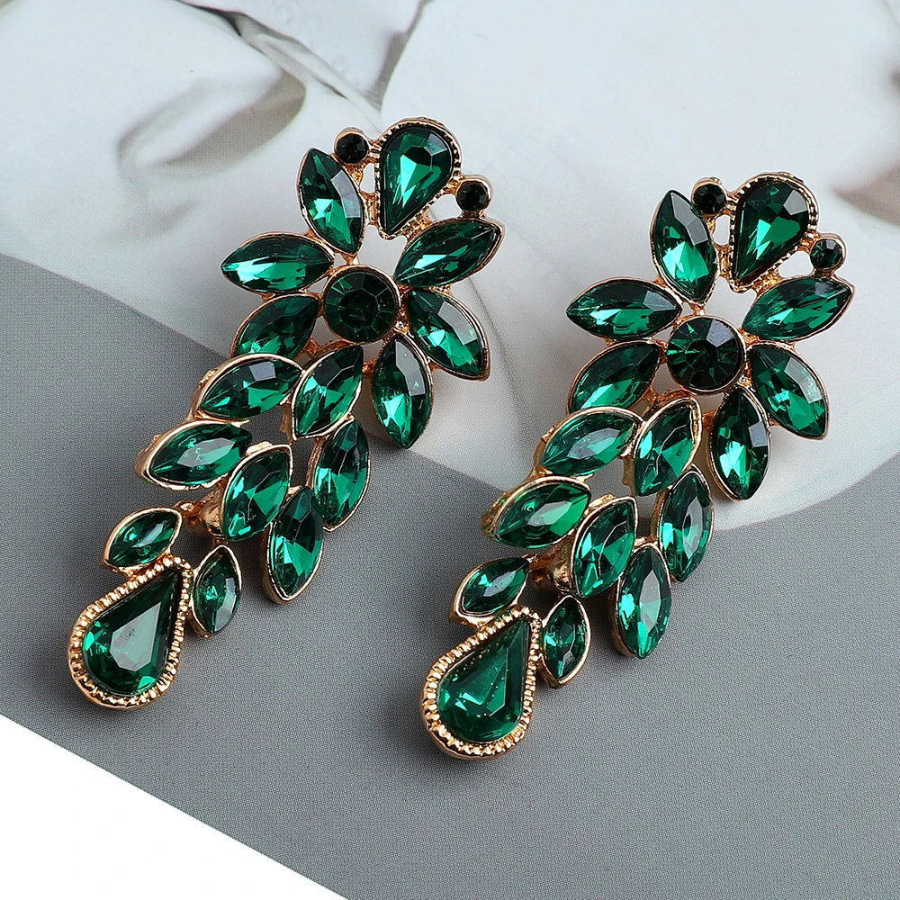 Boucles d'oreilles creuses et élégantes main image 0