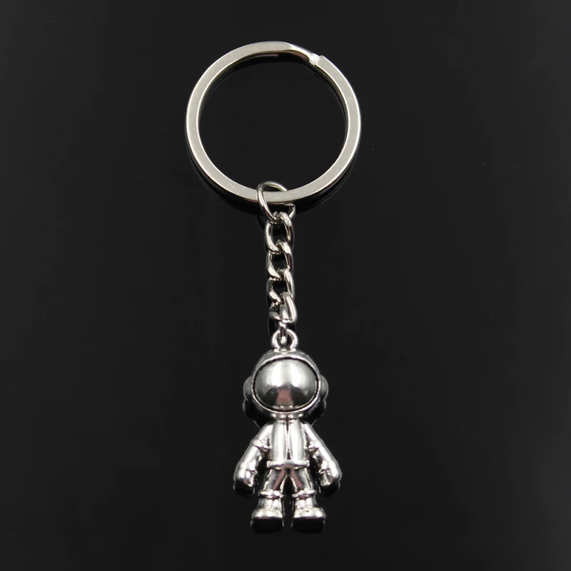 Fashion Keychain 33x17x12mm 3D Astronaut Cosmonaut Silver Color Pendants DIY Men Jewelry Car Key Chain Ring Holder Souvenir Gift | Украшения