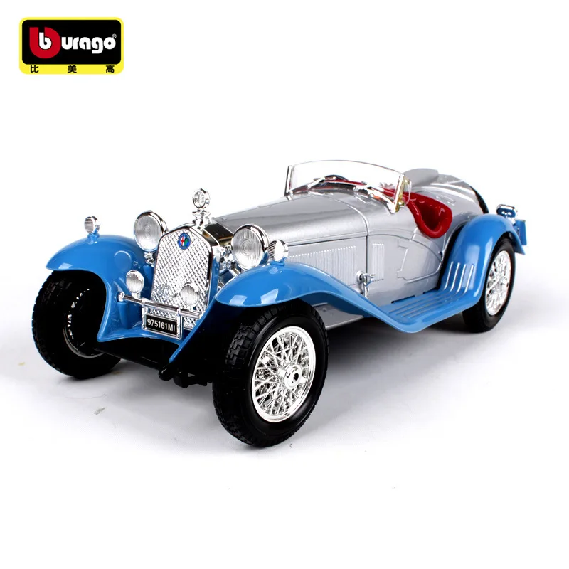 

Bburago 1:18 Alfa Romeo 8C car alloy car model simulation car decoration collection gift toy Die casting model boy toy