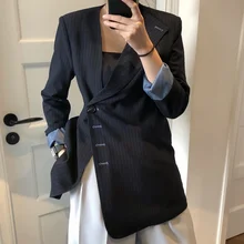Autumn new fashion blogger's design sense asymmetric slant front Blazer shows thin fashion stripe coat blouse