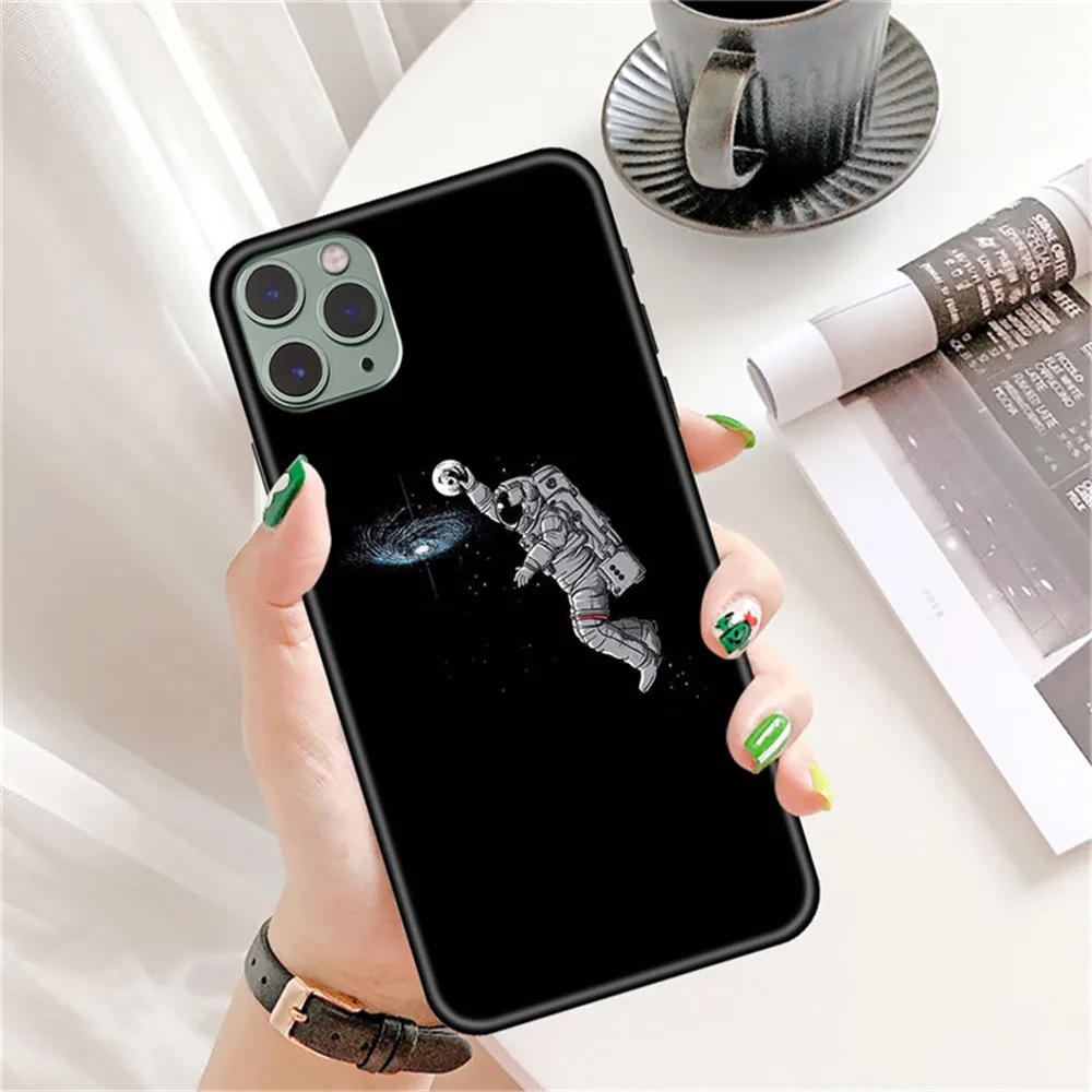 

for IphoneXR XS Max 11Pro 11 8Plus 6s 11promax Case Astronaut Silicon Soft Phone Black Case 360 Full Protective flexible bumper