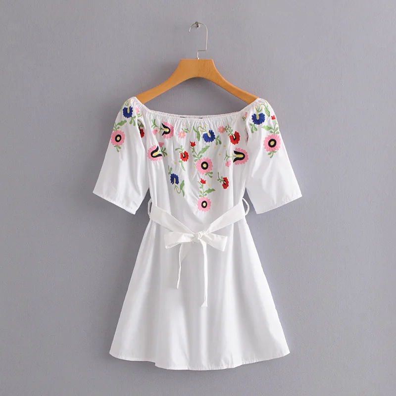 

2018 Short Sleeve Embroidery Dress Spring And Summer Horizontal Neck off-Shoulder Embroidered Income Dress Waist Elegant Ladies'