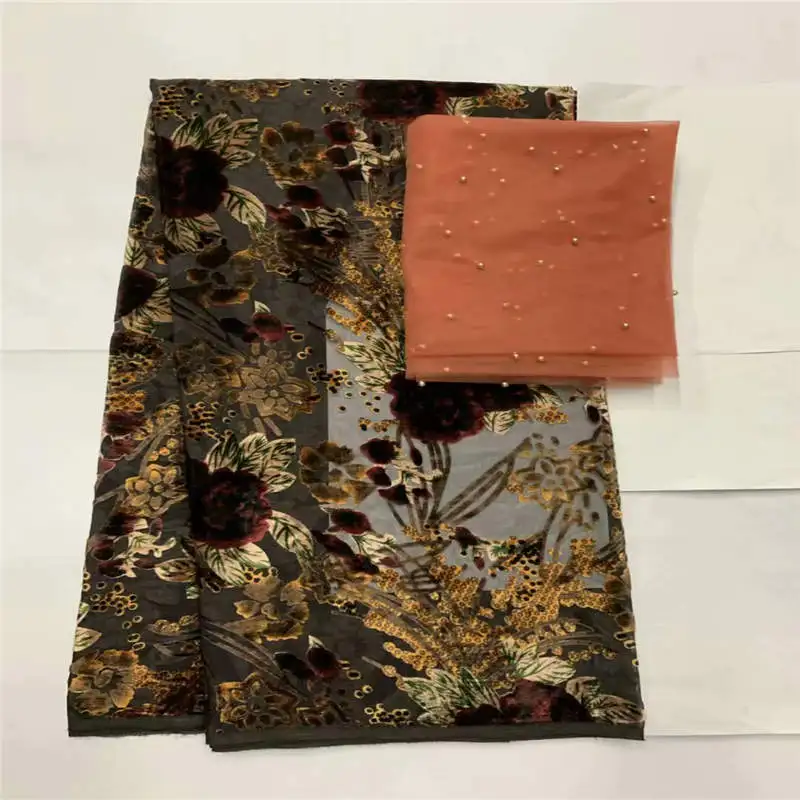 Высококачественный африканский вельвет с узором 5+ 2 ярдов для дам, чтобы носить мягкую и удобную бархатную шелковую ткань с принтом! LXF9239