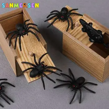 

Novelty April Fool's Day Gift Wooden Prank Trick Practical Joke Home Office Scare Toy Box Gag Spider Insect Halloween Gifts
