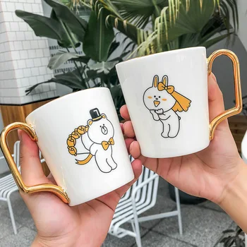 

Cartoon Rabbit Bear Couple Ceramics Mugs Golden Handle Cups Office Tea Milk Coffee Mug Birthday Wedding Gifts Cup