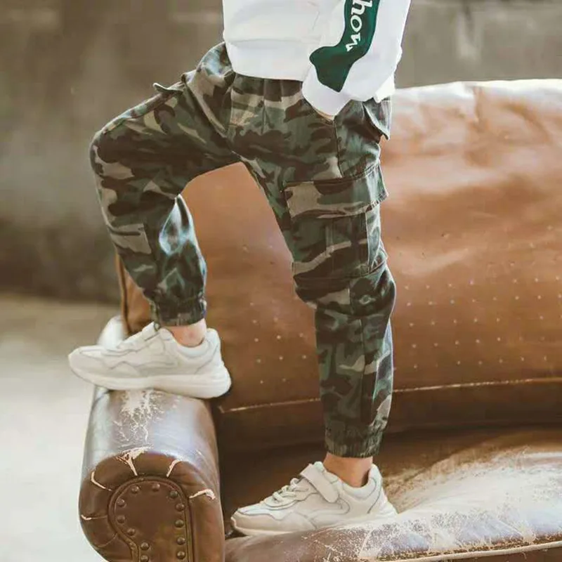 Kaufen Frühling Kinder Jungen Baumwolle Sport Hosen Casual Camouflage Gedruckt Teenager Jungen Cargo hosen Kinder Hosen Strahl Fuß Hosen