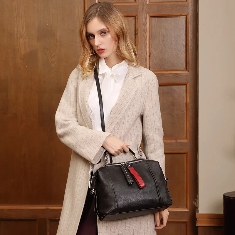 Tanie Zency 100% prawdziwej skóry klasyczne czarne torebki damskie moda brytyjska torba Boston Casual Tote Lady torba na ramię nity