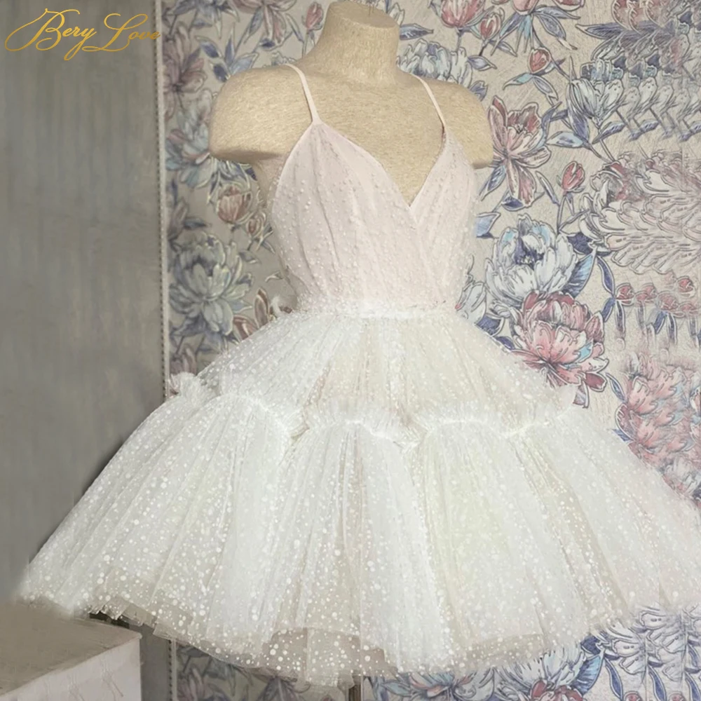 

Dot Tulle Short Homecoming Dresses 2020 Sexy V Neck Back Tiered Spaghetti Straps vestido curto Mini Cocktail Gown Graduation