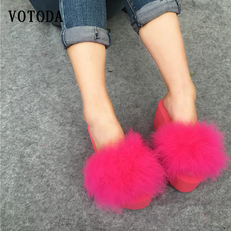 Rose red - Rose sole Горячая Для женщин тапочки из Страусового пера туфли на танкетке женские пушистые сандалии с мехом Повседневное открытый SlidesThick подошвой домашние вьетнамки - Цвет: Rose red - Rose sole