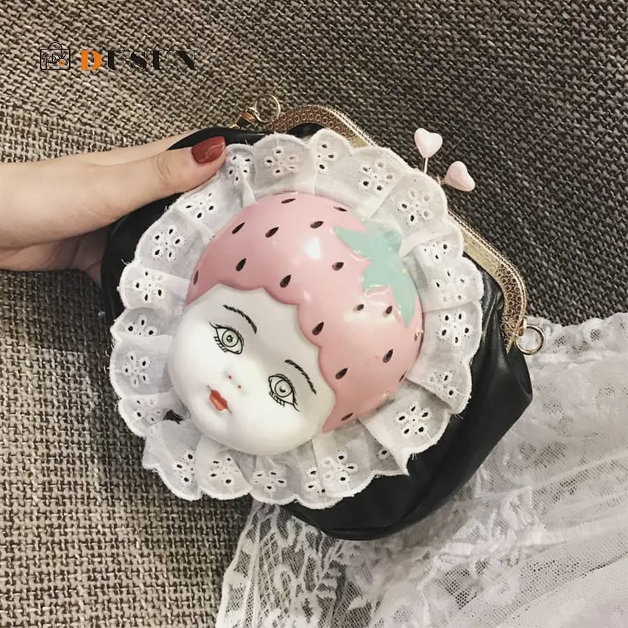 

Personality Ceramic Doll Small Bag Women's Shoulder Messenger Crossbody Bags Strawberry Head Girl Clutch Pu Leather Chain Bag