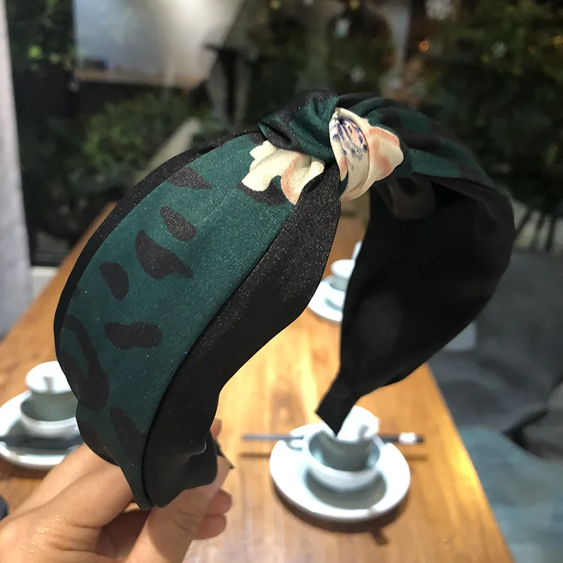 Новые стильные повязки для волос в Корейском стиле, модные элегантные повязки на голову с леопардовым узором, большая повязка на голову со средним узлом и пряжкой, тканевая повязка на голову
