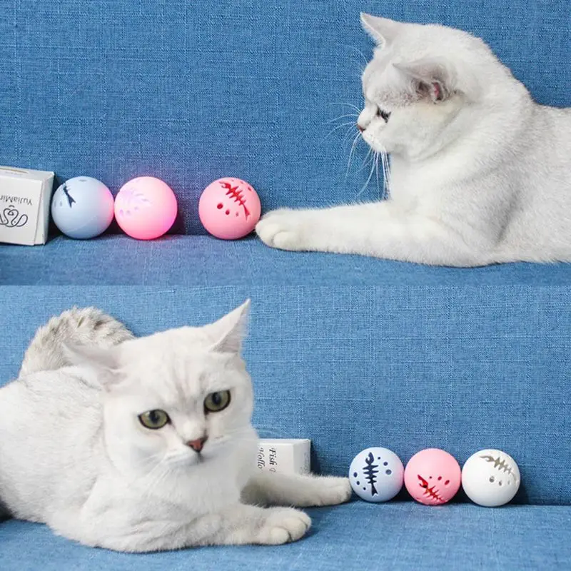3 шт. игрушки для кошек погоня полый флэш-светильник мяч кошачий мячик колокольчик интерактивный котенок Упражнение M0XD