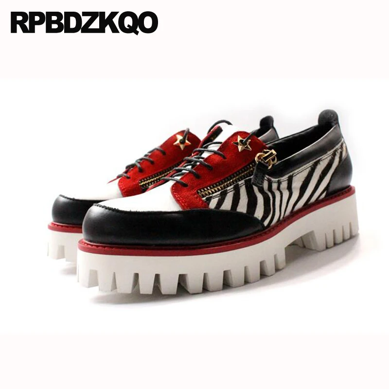 Мужские туфли-оксфорды из натуральной кожи на резиновой подошве с металлическим