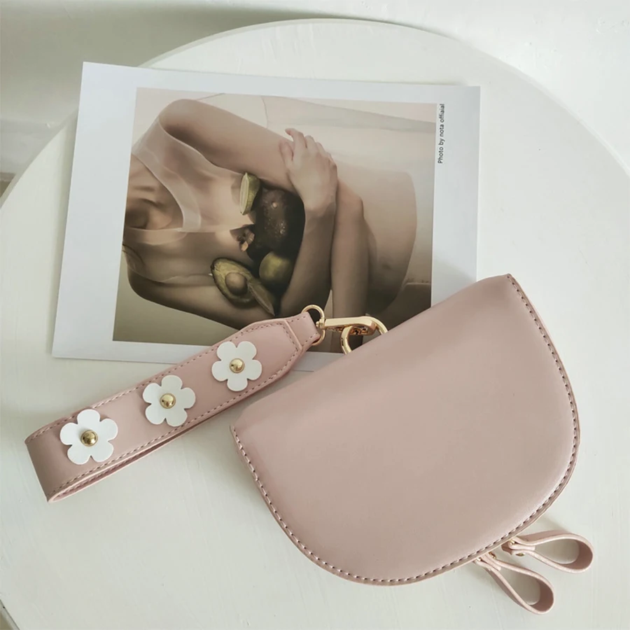 

Mini Half Moon Women's Handbags New Flower Wide Strap Tote Bags Simple Pu Leather Ladies Clutch Bags Solid Color Women Purses