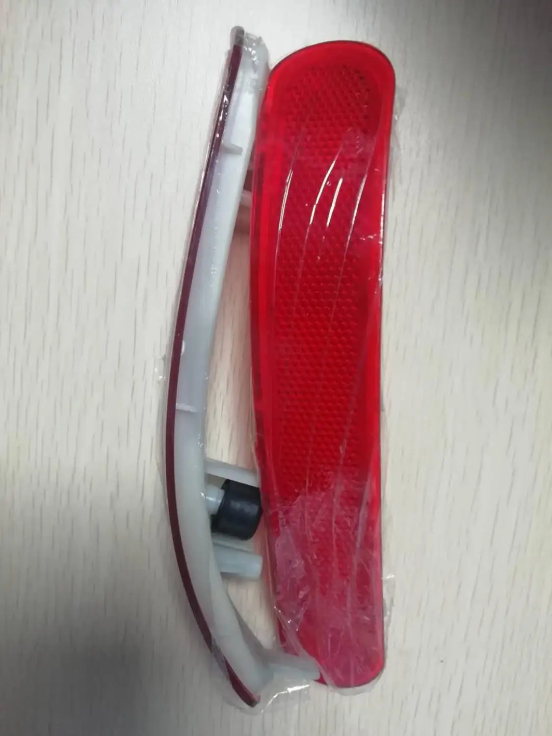 Задний отражатель полоса в сборе для JAC shuaing T6 OEM: 4133300P3010 4133400P3010|Абажуры| |
