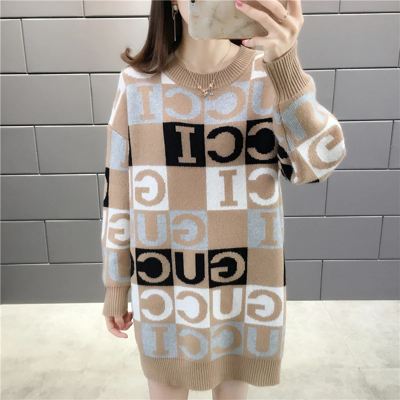 1373558 [комната 3, 12 строк, № 1] средний и длинный свитер-пуловер в клетку с буквенным принтом 2019ag