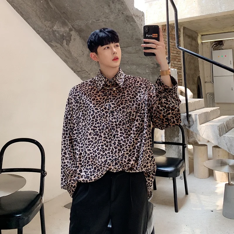 

Male Women Streetwear Hip Hop Shirts Men Autumn Vintage Leopard Loose Casual Long Sleeve Velvet Shirt Couple Clothes