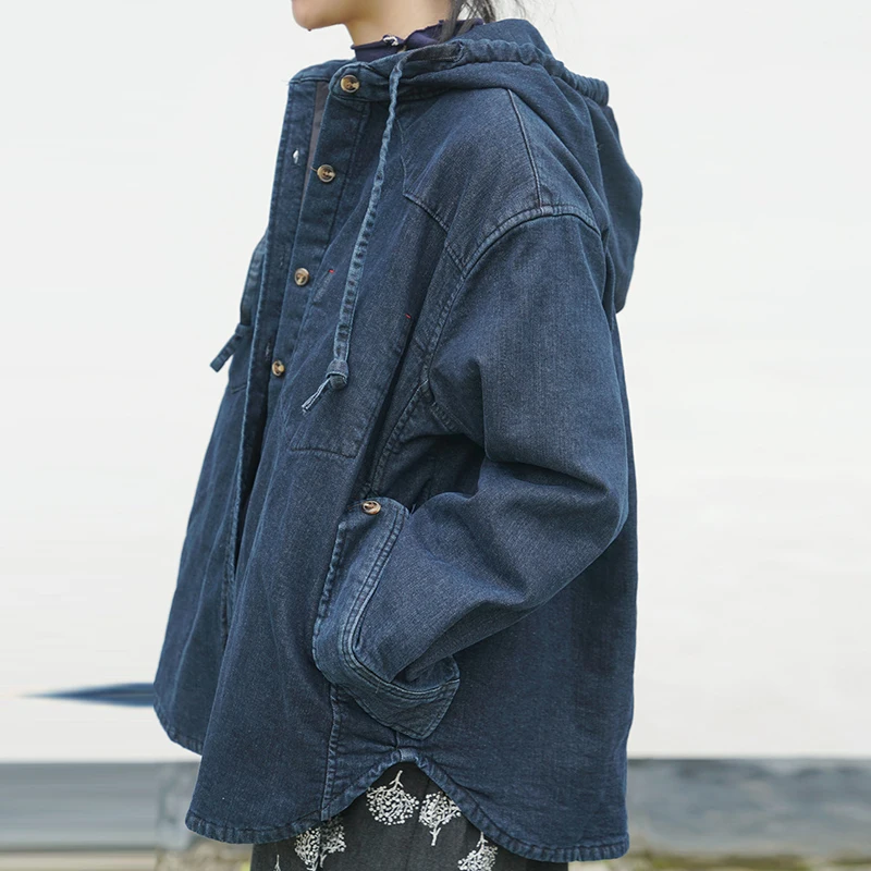 Новинка года. Осенне-зимняя джинсовая плотная куртка с капюшоном в стиле ретро. Стильная женская куртка с длинным рукавом