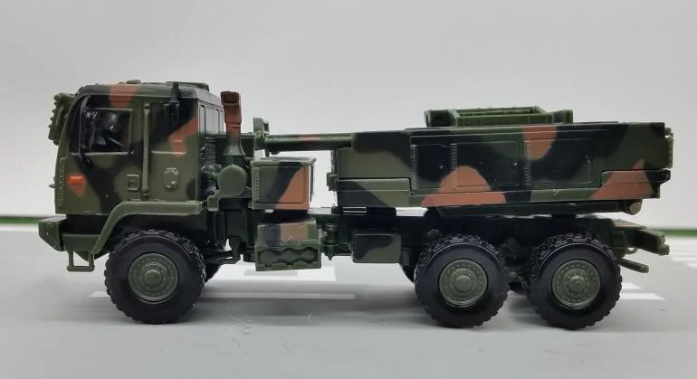 1/72 Us m142 самоходная Сборная модель полусплава ракеты| |