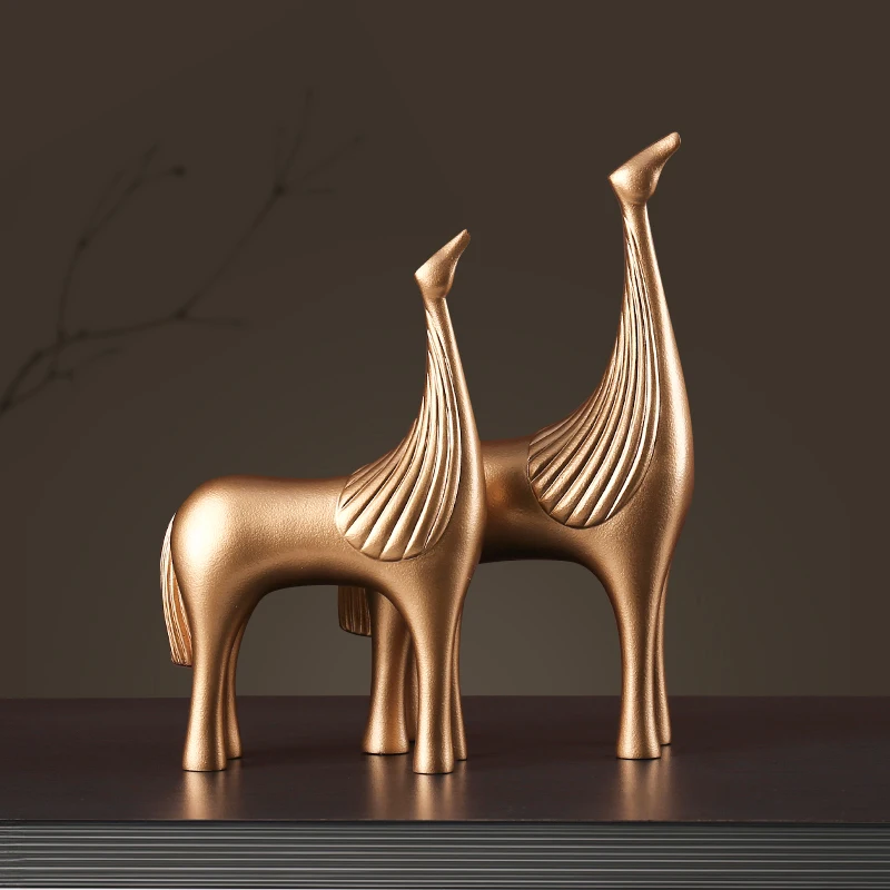 

Classic Abstract Art Golden Couple Horse Resin Sculpture Living Room Decoration Ornaments