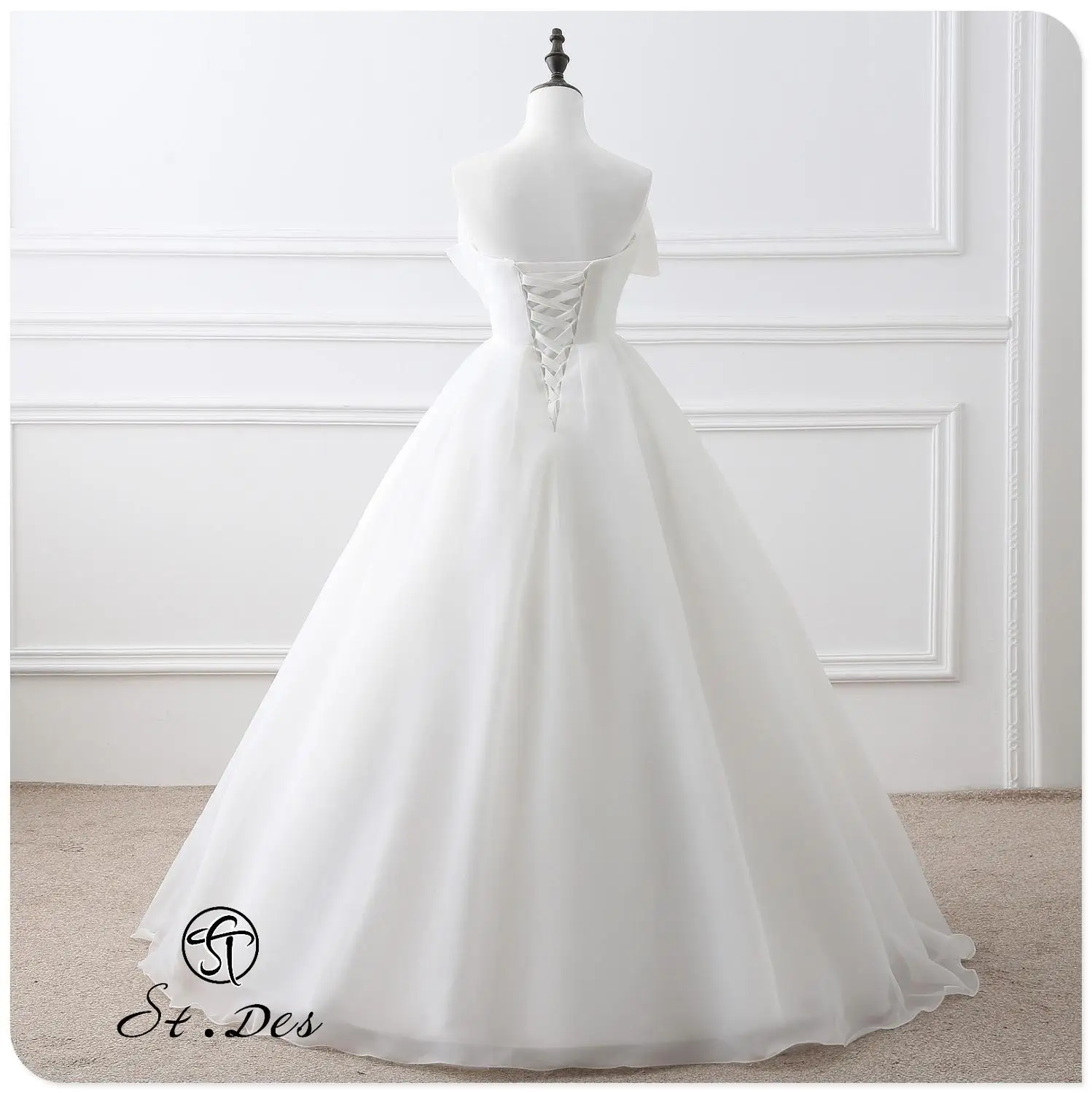 Новое Элегантное свадебное платье в пол с бантом и кружевным цветком цвета