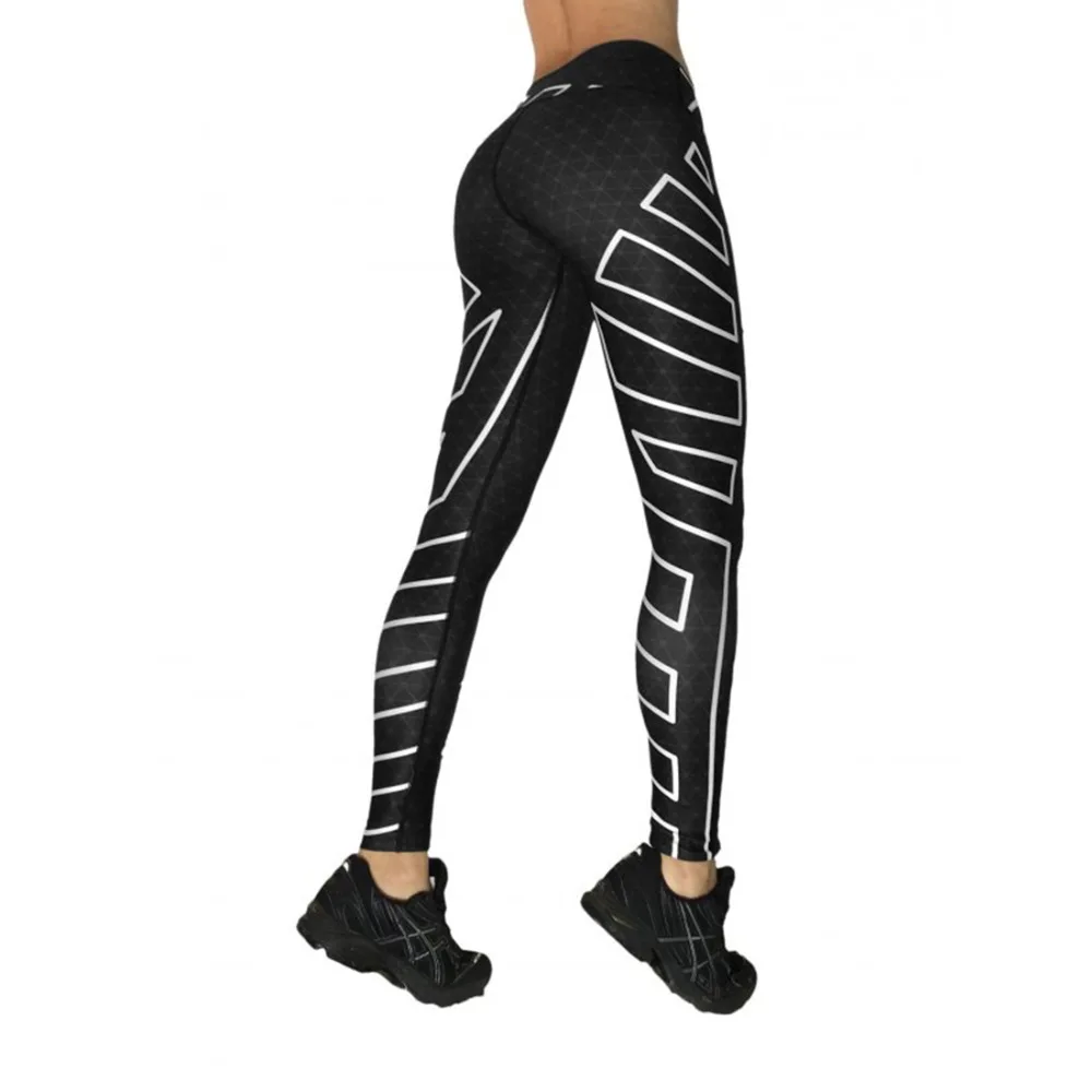 JUMPER_BLACK-600x800