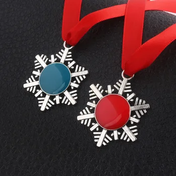 

200pcs Christmas Gift Snowflake Necklaces pendant Monogram Red Rope Chain Xmas Tree Decoration For kids Santa Gifts Jewelry