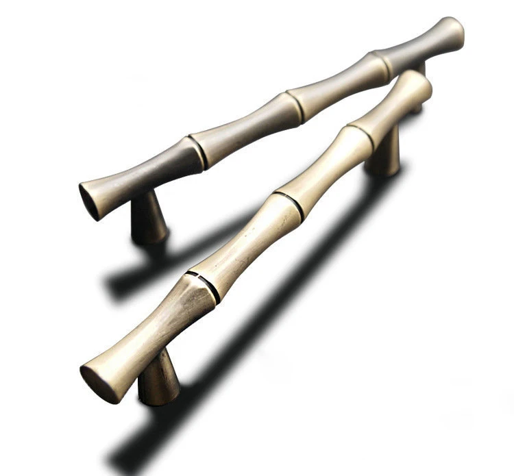 8564135198_2029450597